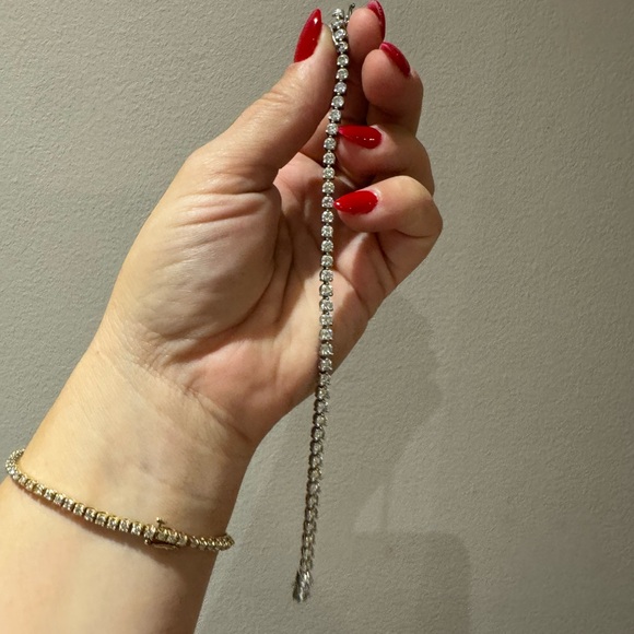 Elegant Sterling Silver Tennis Bracelet with CZs